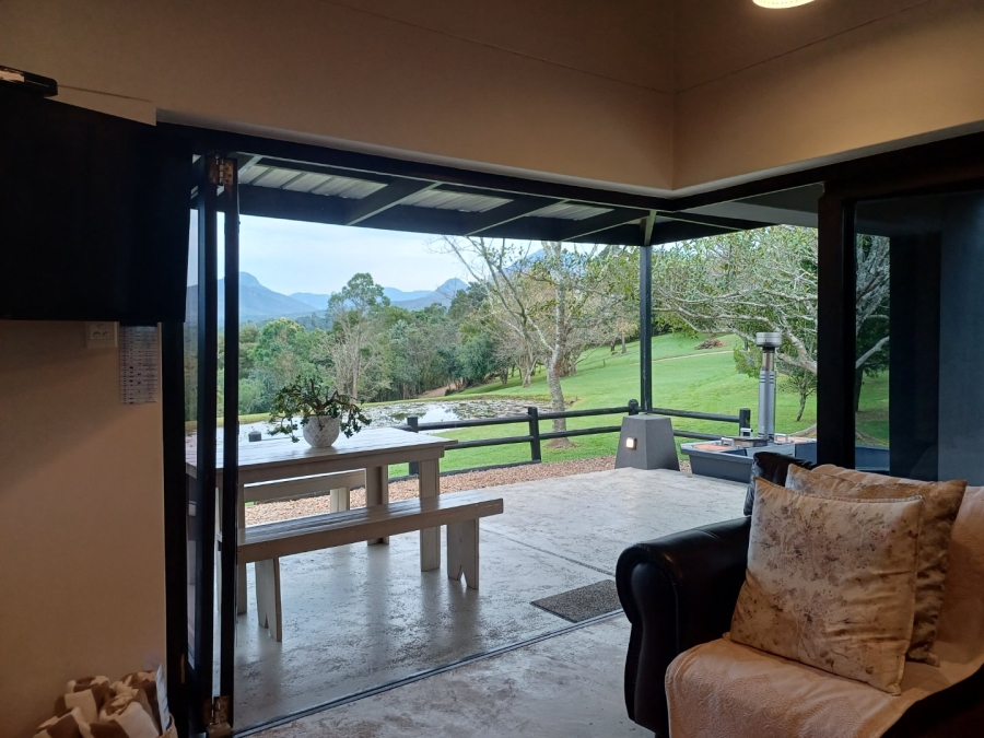 4 Bedroom Property for Sale in Hoekwil Western Cape